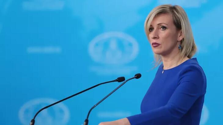 Захарова напомнила о «венесуэльском сценарии» после слов Трампа о Макроне