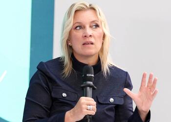Захарова сделала заявление о якобы попытках США вывести ЮАР из БРИКС