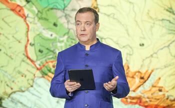 Медведев: Зеленский никогда не будет легальной стороной переговоров для России