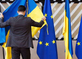 РИА Новости: ЕС продолжает настаивать на своем участии в переговорах по Украине