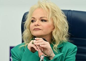Долина снизила цену на выступления на фоне скандала