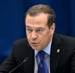 Медведев заявил об уничтожении Россией «новых фашистов»