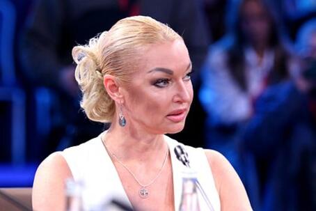 Волочкова объяснила отмену выступлений Захаровой в Риме