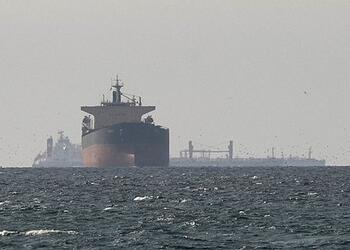 Покупатель российской нефти попросил Иран пропустить 20 танкеров