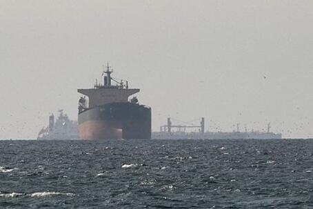 Покупатель российской нефти попросил Иран пропустить 20 танкеров