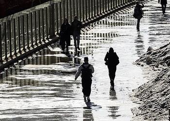 Москвичам назвали новую дату исчезновения снега
