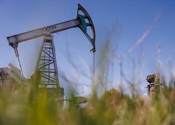 Глава Минфина США назвал цель ослабления санкций против российской нефти