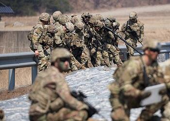 Экс-советник главы Пентагона высказался о планах США отправить сухопутные войска в Иран