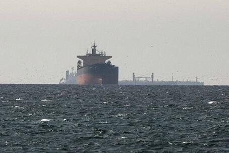 В Иране назвали условие безопасного прохода судов через Ормузский пролив