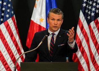 Хегсет заявил о готовности США продолжать переговоры «с помощью бомб»