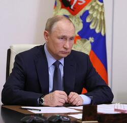 Путин сравнил оборонные расходы США и России
